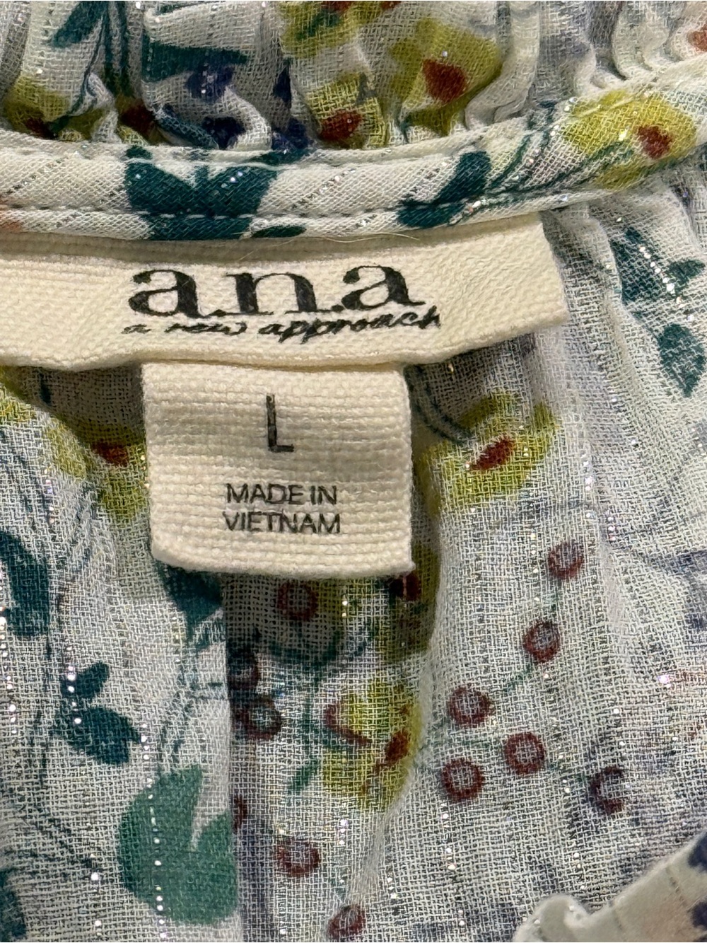 a.n.a Women’s Large Floral Blouse Metallic Thread Button Front Boho - Picture 8 of 10